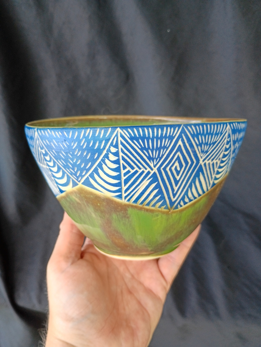Beautiful Studio Pottery Hand Thrown Hand Spun Signed Art Pottery Bowl